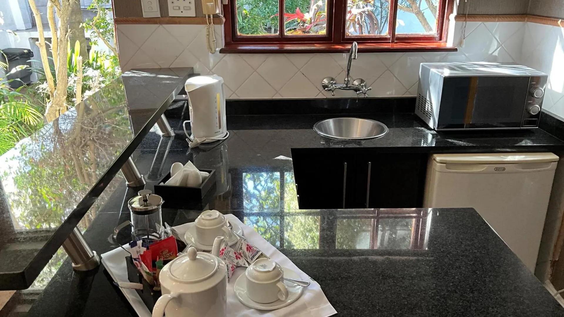 Brighton Lodge - #Solar Energy #No Loadshedding Порт-Элизабет Гостевой дом