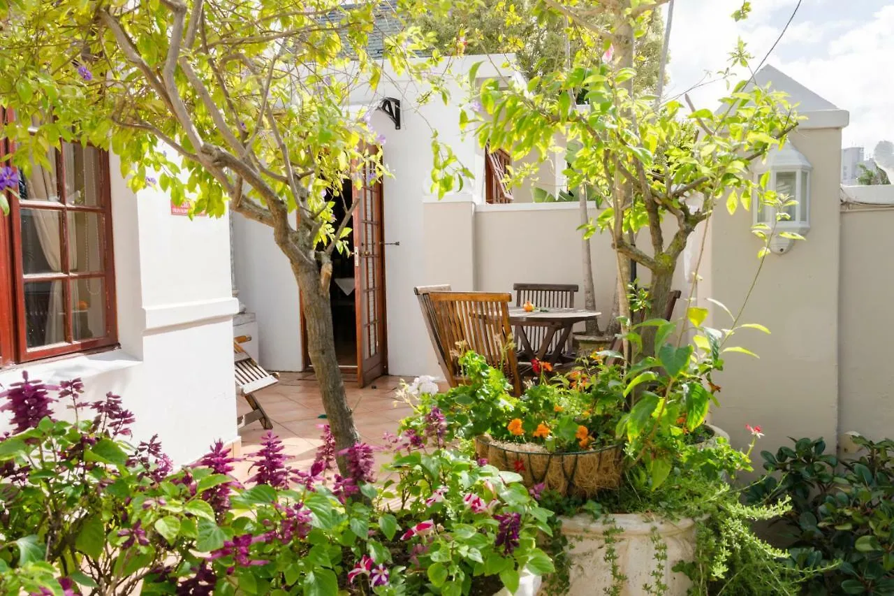 Гостевой дом Brighton Lodge - #Solar Energy #No Loadshedding Порт-Элизабет